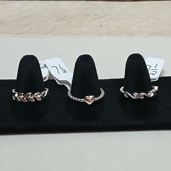 NWOT Set of 3 Fashion Jewelry Silver/White Tone Slim Womens Rings Size 7 1/2 #3 - Picture 4 of 10